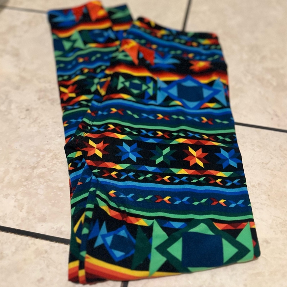 LuLaRoe Aztec Leggings Vibrant Stretchy Bottoms